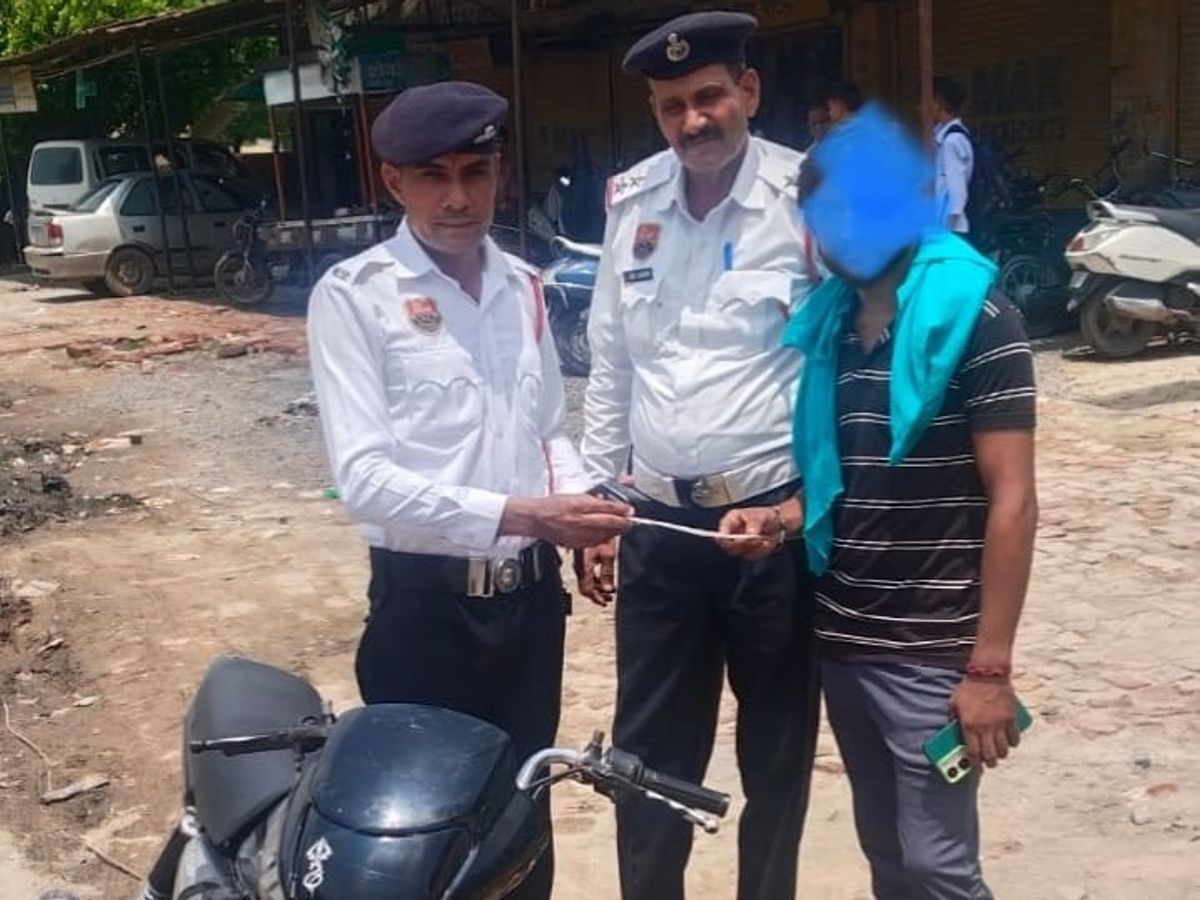 Traffic Police Hansi impounded the motorcycle without papers and issued a challan of Rs 23,500.
